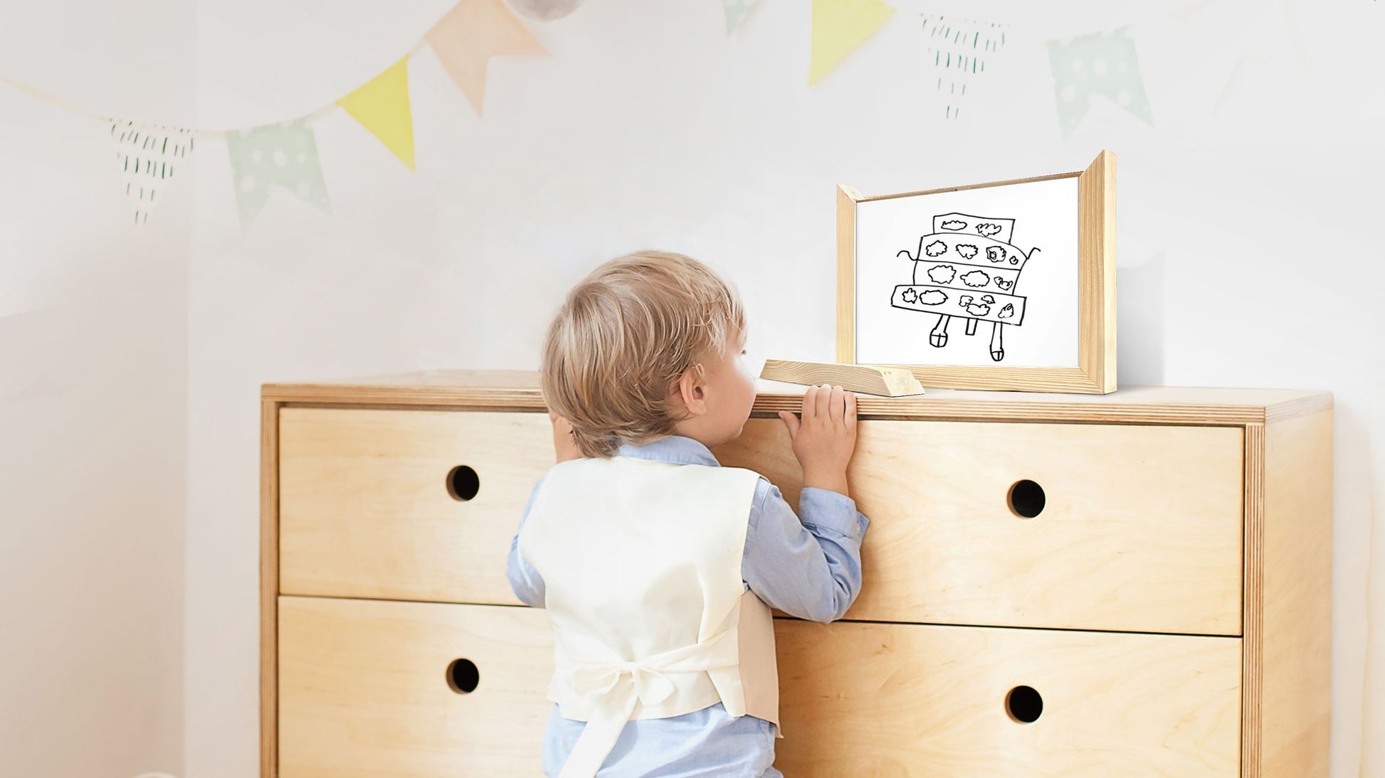 offener Bilderrahmen in Kinderzimmer 